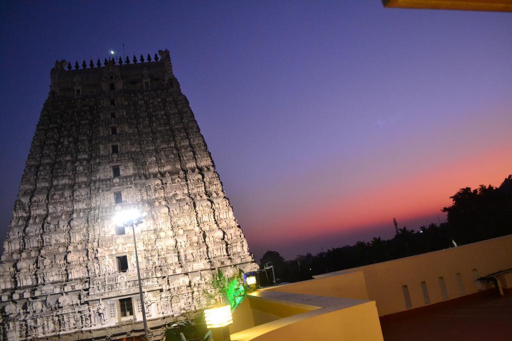 Sri Sarvesha Js Palace Temple View Тируваннамалай Экстерьер фото